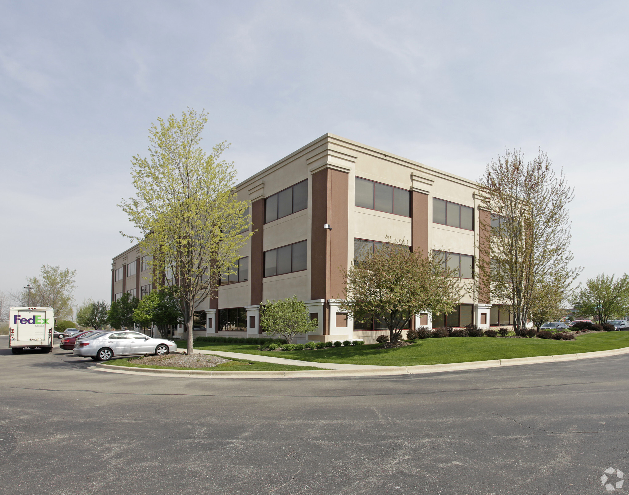 2580 Foxfield Rd, St Charles, IL en alquiler Foto del edificio- Imagen 1 de 4