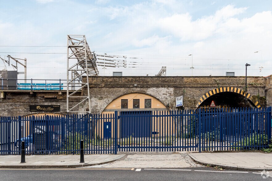Three Colts Ln, London en alquiler - Foto del edificio - Imagen 2 de 10