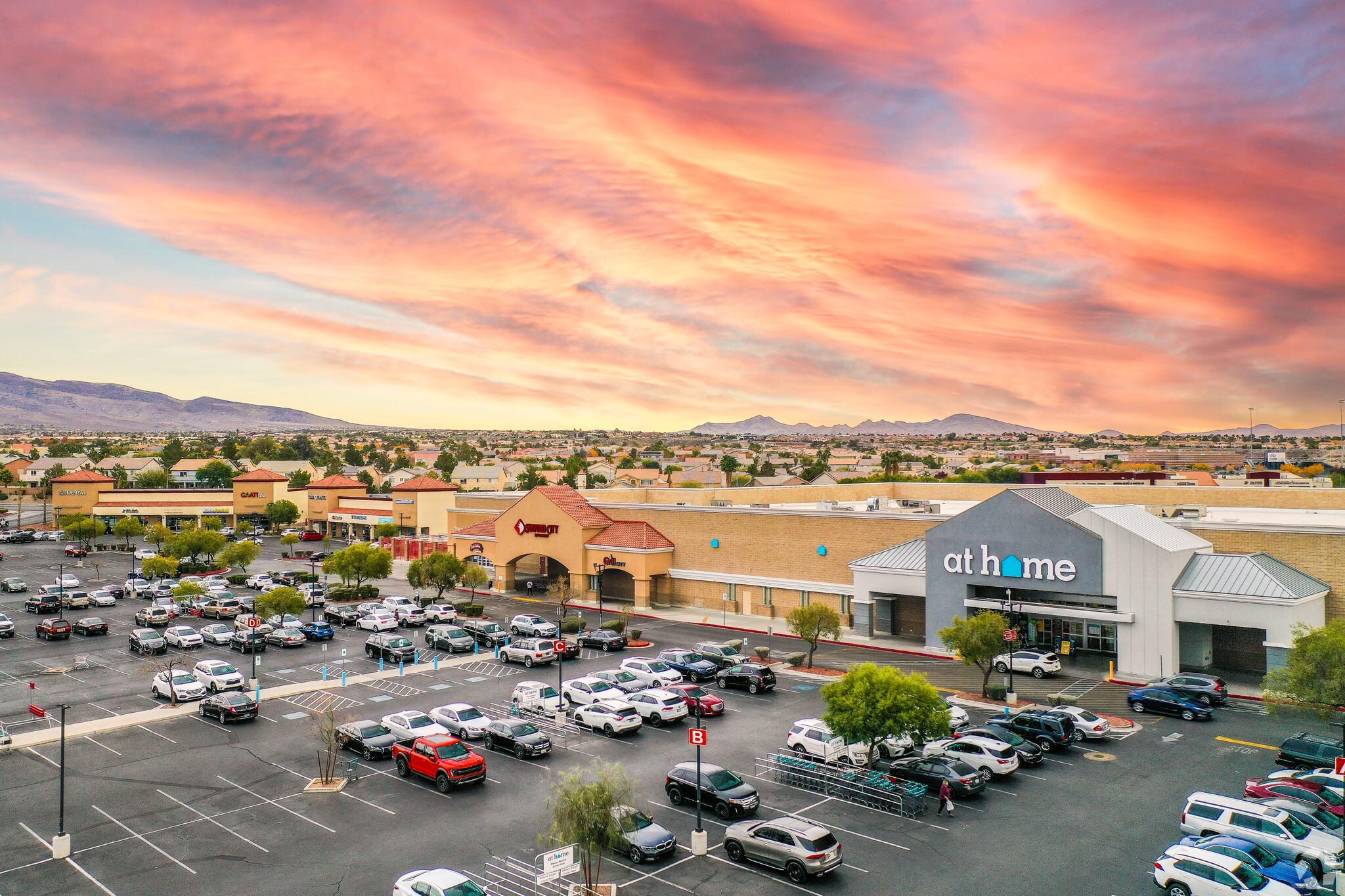 10345-10405 S Eastern Ave, Henderson, NV en alquiler Foto del edificio- Imagen 1 de 2