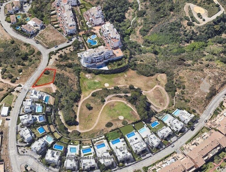 Terreno en Estepona, Málaga en venta - Vista aérea - Imagen 3 de 7