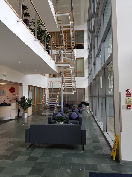 2 Cowley Rd, Cambridge en alquiler - Foto del interior - Imagen 3 de 3