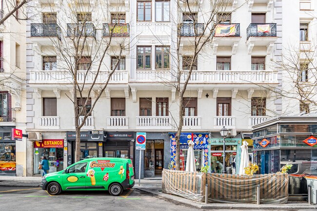 Más detalles de Edificio residencial​ en venta