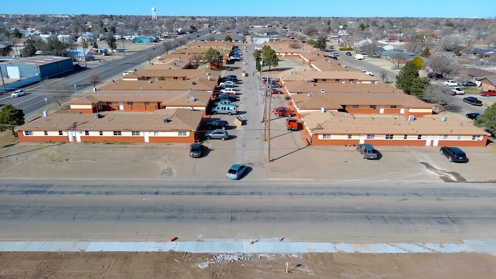 1725 E 1st St, Dumas, TX en venta - Foto del edificio - Imagen 1 de 89