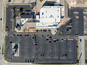 8221 E 61st St, Tulsa, OK - VISTA AÉREA  vista de mapa