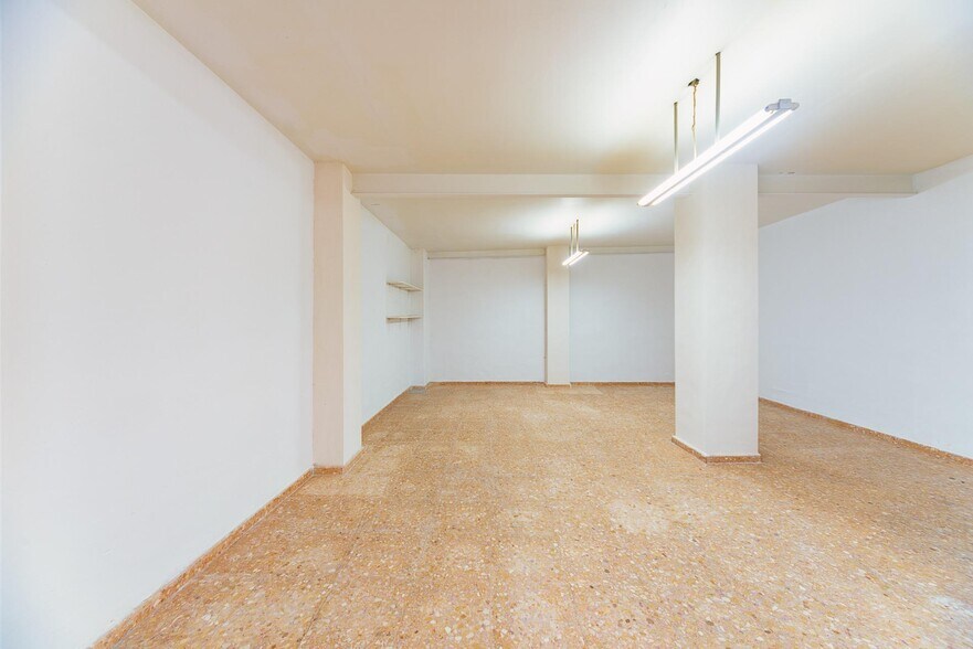 Carrer Monserrate Guilabert Valero, 77, Elche, Alicante en venta - Foto del interior - Imagen 2 de 15