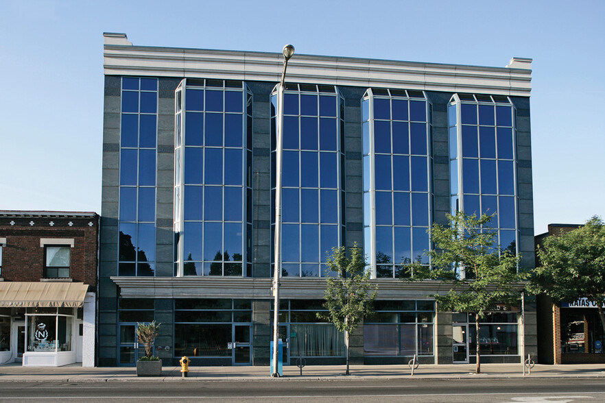 235 Danforth Ave, Toronto, ON en alquiler - Foto del edificio - Imagen 1 de 5