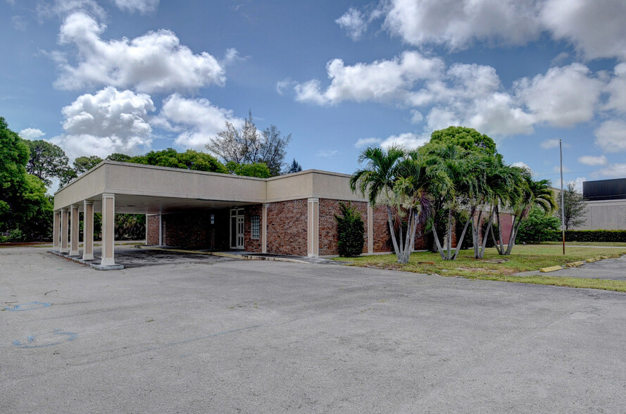 3772 S Military Trl, Lake Worth, FL en alquiler - Foto del edificio - Imagen 1 de 9