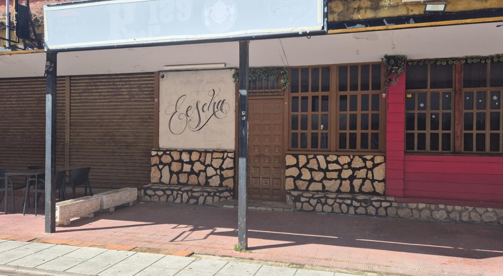 Local en Nuevo Baztán, Madrid en venta - Foto del edificio - Imagen 2 de 3
