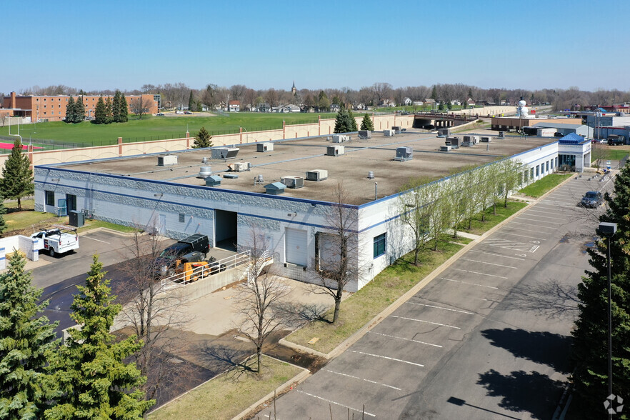 2350 Helen St N, North Saint Paul, MN en alquiler - Foto del edificio - Imagen 2 de 3