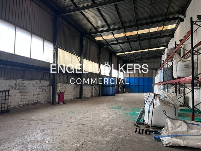 Más detalles de Nave en alquiler