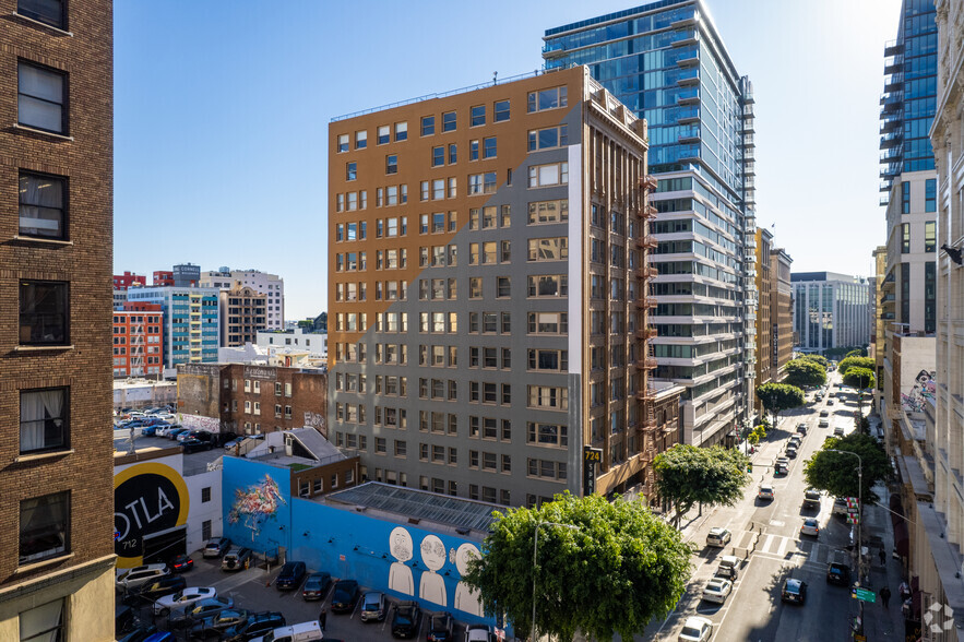 724 S Spring St, Los Angeles, CA en alquiler - Foto del edificio - Imagen 1 de 25