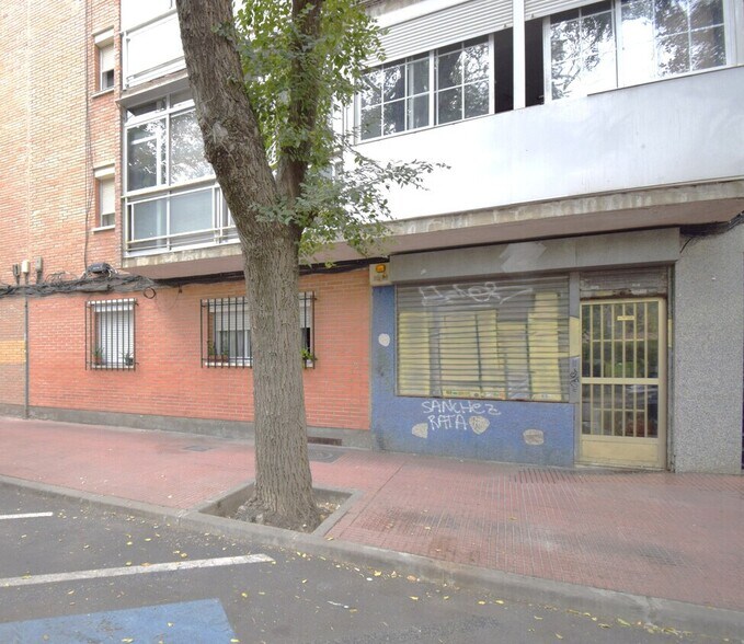 Local en Alcalá de Henares, Madrid en alquiler - Foto del edificio - Imagen 1 de 3