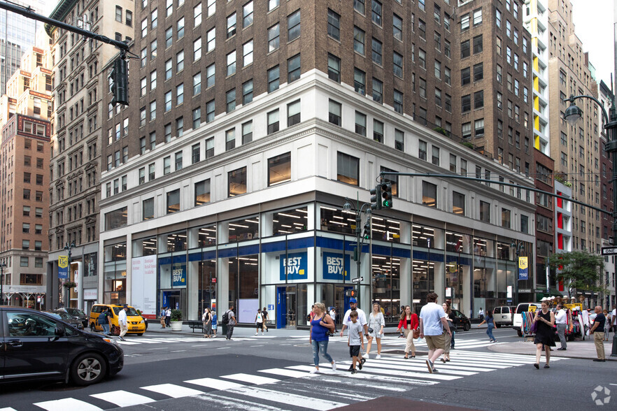 535 Fifth Ave, New York, NY en alquiler - Foto del edificio - Imagen 2 de 8