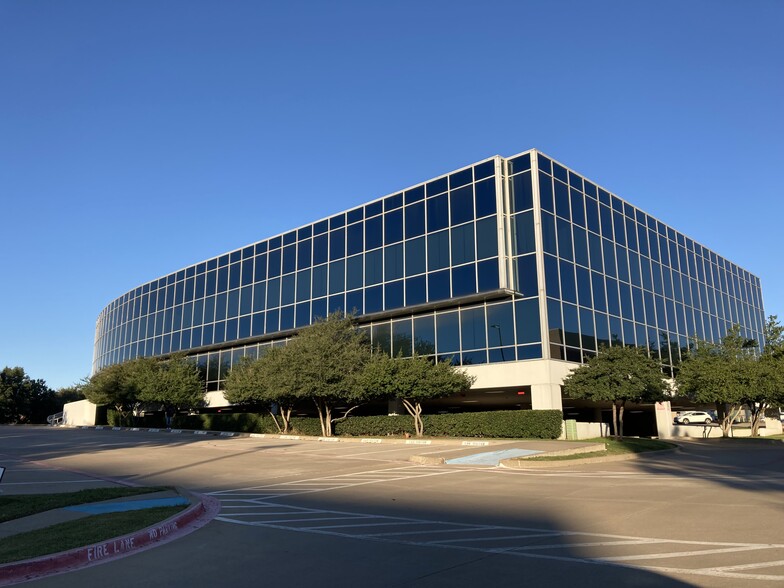 401 E Corporate Dr, Lewisville, TX en alquiler - Foto del edificio - Imagen 3 de 8