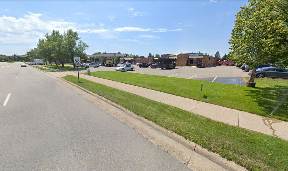 1501 Northway Dr, Saint Cloud, MN en alquiler - Foto del edificio - Imagen 3 de 4