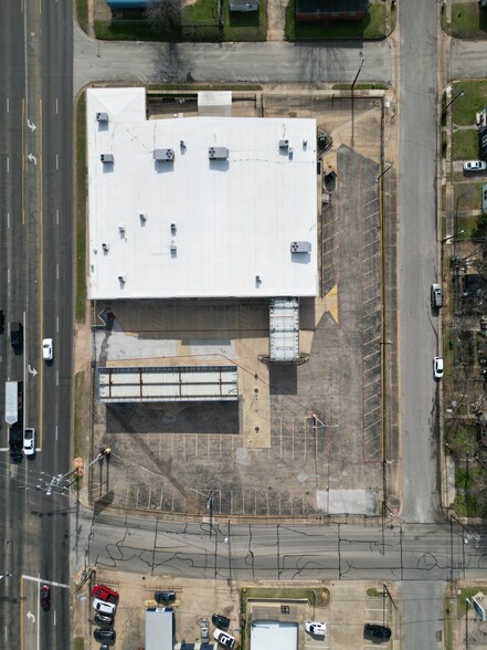 900 W Bow St, Tyler, TX en venta - Foto del edificio - Imagen 3 de 9