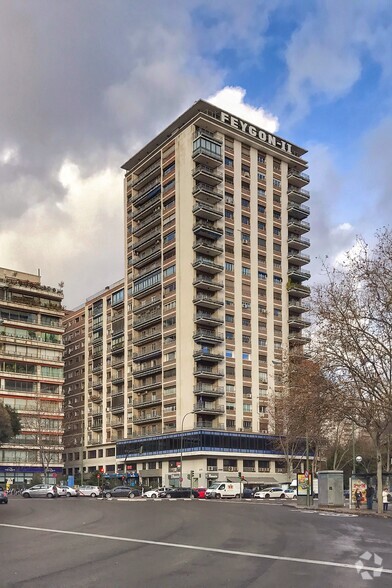 Oficinas en Madrid, MAD en alquiler - Foto del edificio - Imagen 2 de 2