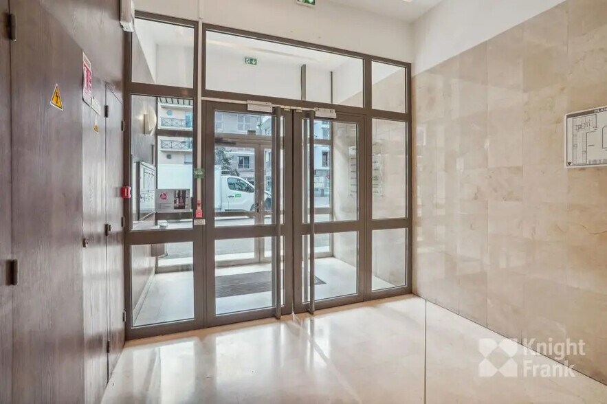 84 Bis Avenue Du Général Leclerc, Viroflay en alquiler - Vestíbulo - Imagen 2 de 9