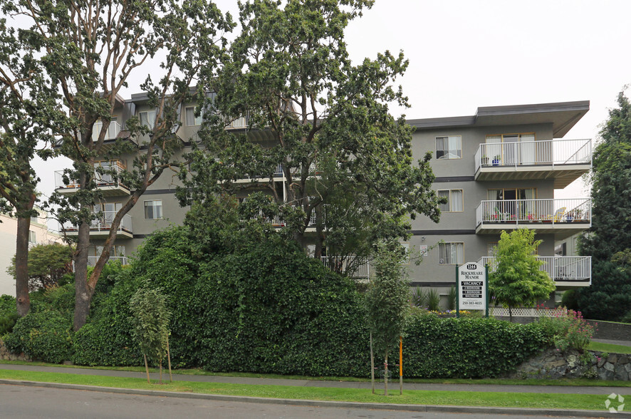 1144 Rockland Ave, Victoria, BC en venta - Foto principal - Imagen 1 de 2