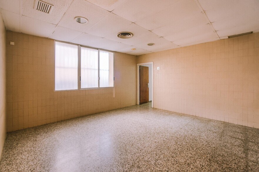Local en Castelló de la Plana, Castellón en venta - Foto del interior - Imagen 1 de 29