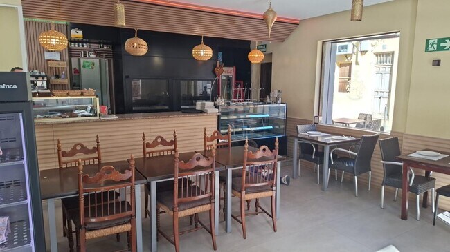 Más detalles de Carrer Joanot Martorell, 16, Quart de Poblet - Local en venta