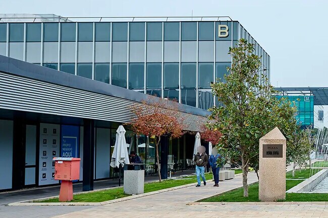 Más detalles de Avenida de Castilla, 2, Torrejón de Ardoz - Oficina en alquiler