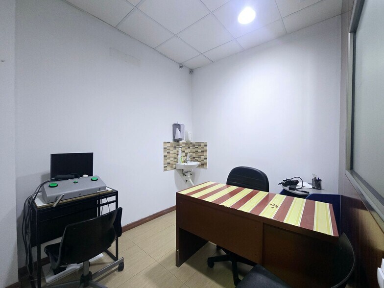 Local en Las Palmas de Gran Canaria en venta - Foto del interior - Imagen 3 de 21