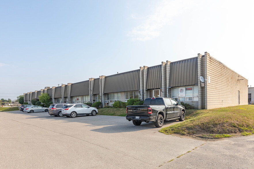 55 Mills Rd, Ajax, ON en alquiler - Foto principal - Imagen 1 de 5