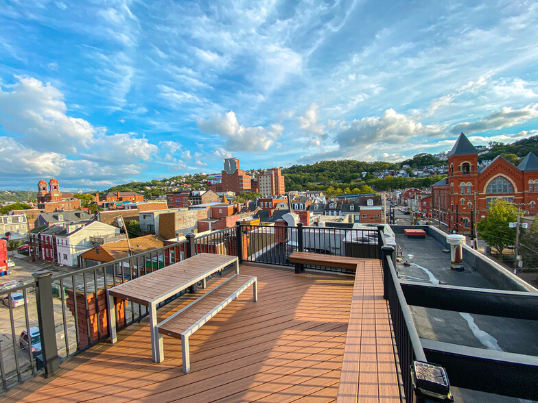 2000 E Carson St, Pittsburgh, PA en alquiler - Foto del edificio - Imagen 2 de 11