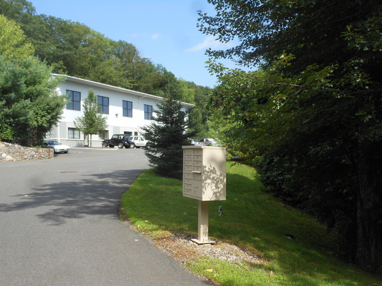 106 Willenbrock Rd, Oxford, CT en venta - Foto del edificio - Imagen 3 de 3