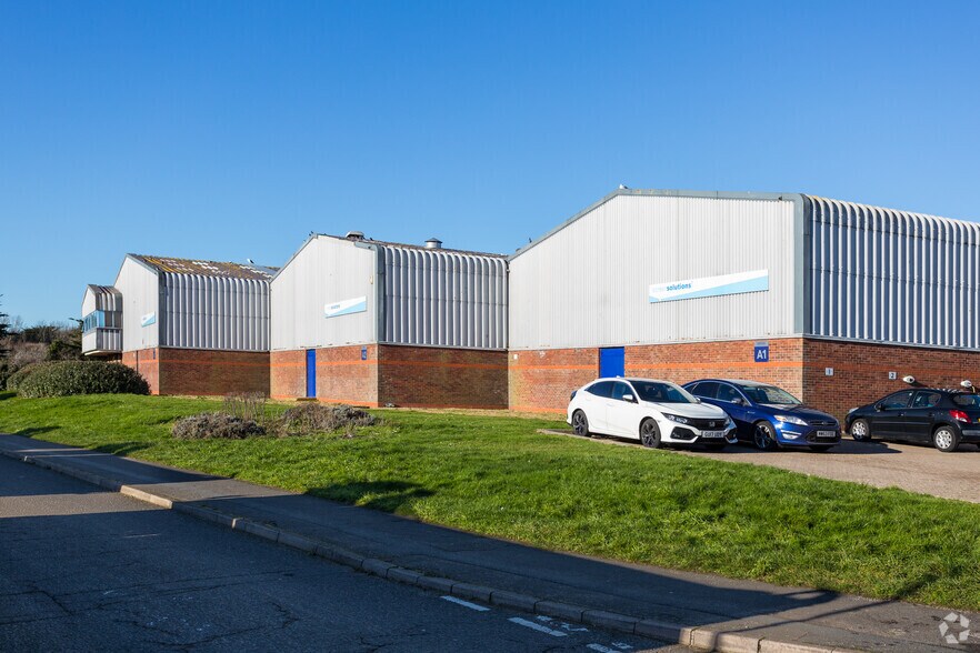 Newton Rd, Peacehaven en alquiler - Foto del edificio - Imagen 3 de 5