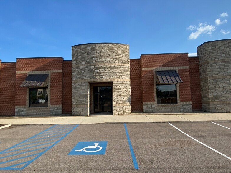 809 Varsity Dr, Tupelo, MS en alquiler - Foto del edificio - Imagen 2 de 9