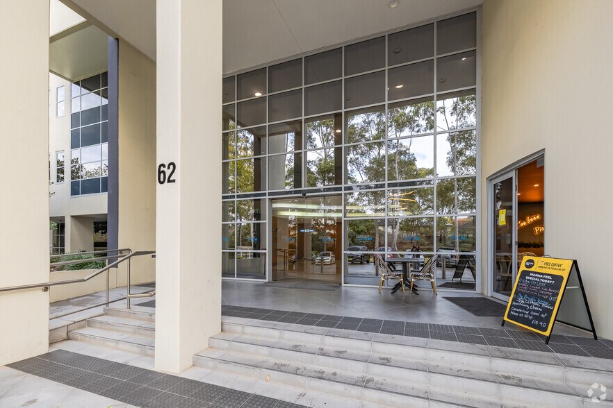 62 Norwest Bvd, Norwest en alquiler - Foto del edificio - Imagen 3 de 5