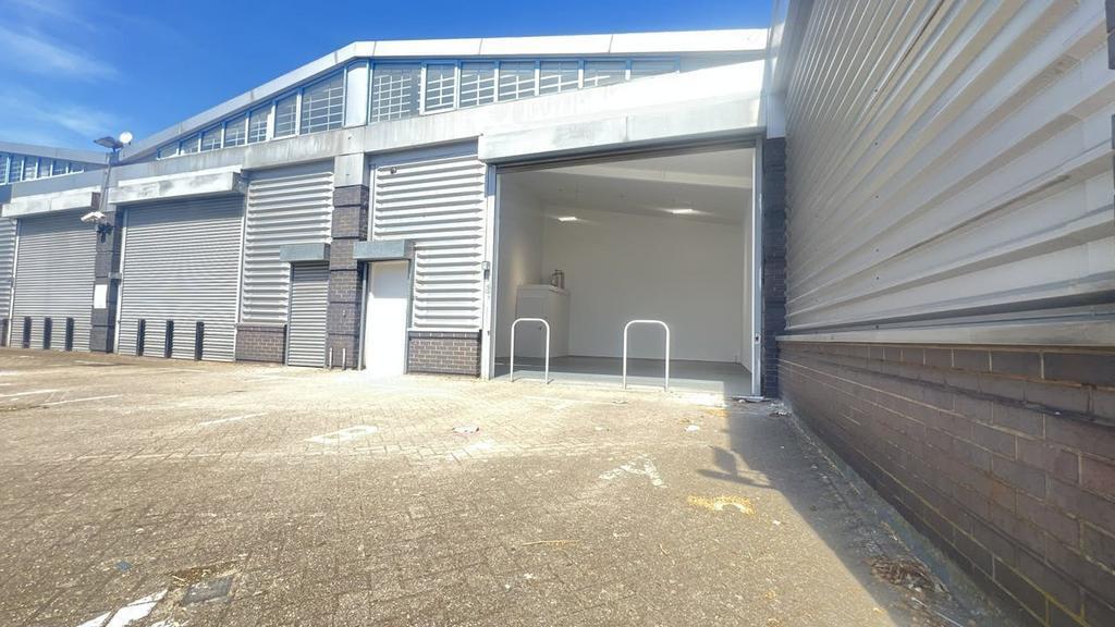 Scrubs Ln, London en alquiler Foto del edificio- Imagen 1 de 21