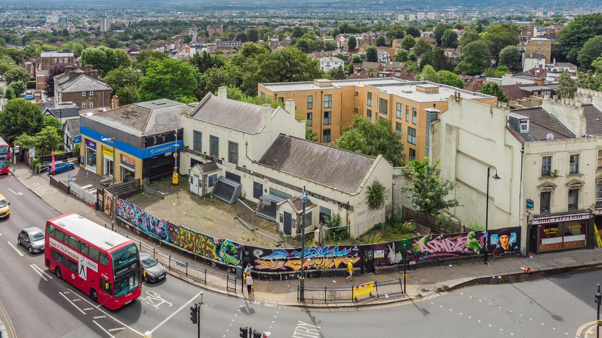 2 Anerley Hl, London en venta Foto del edificio- Imagen 1 de 11