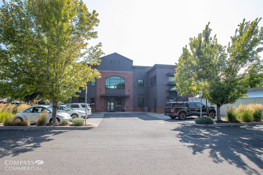 606 NW Arizona Ave, Bend, OR en alquiler - Foto del edificio - Imagen 2 de 10