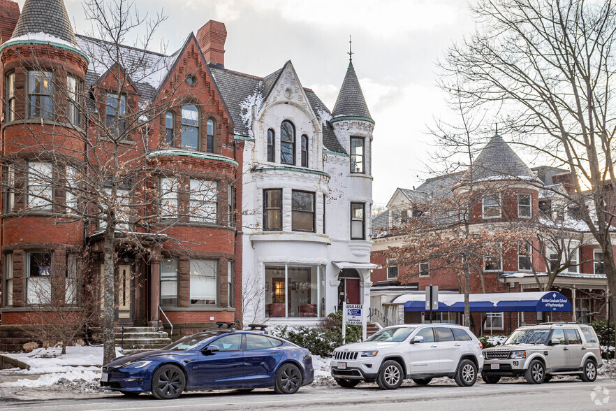 1577 Beacon St, Brookline, MA en alquiler - Foto del edificio - Imagen 3 de 5