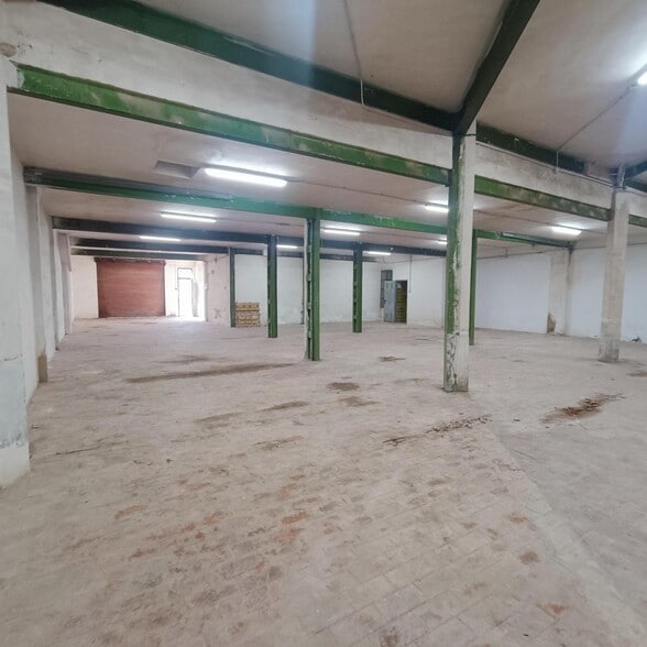 Local en Alcoy en venta - Foto del interior - Imagen 3 de 5