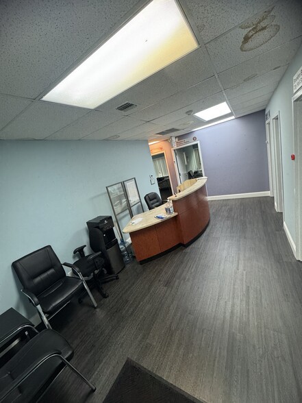 515 Route 304, New City, NY en alquiler - Foto del interior - Imagen 2 de 12