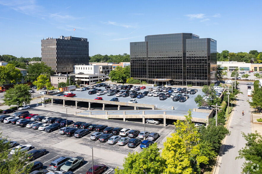 1600 S Brentwood Blvd, Brentwood, MO en alquiler - Foto del edificio - Imagen 3 de 6