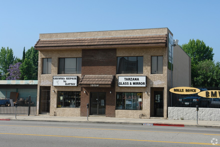 18054 Ventura Blvd, Tarzana, CA en alquiler - Foto del edificio - Imagen 3 de 11