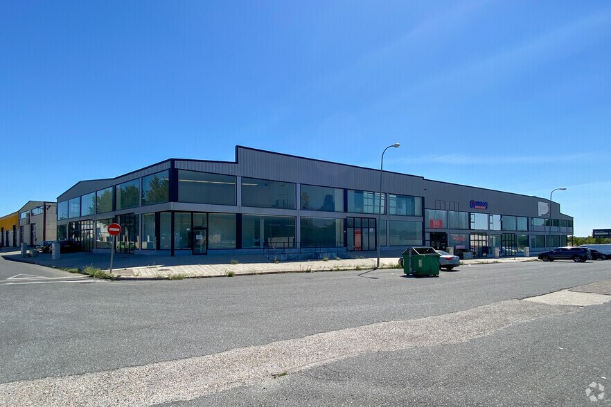 Calle Camino de las Labores, 29, Guadarrama, Madrid en venta - Foto del edificio - Imagen 1 de 1