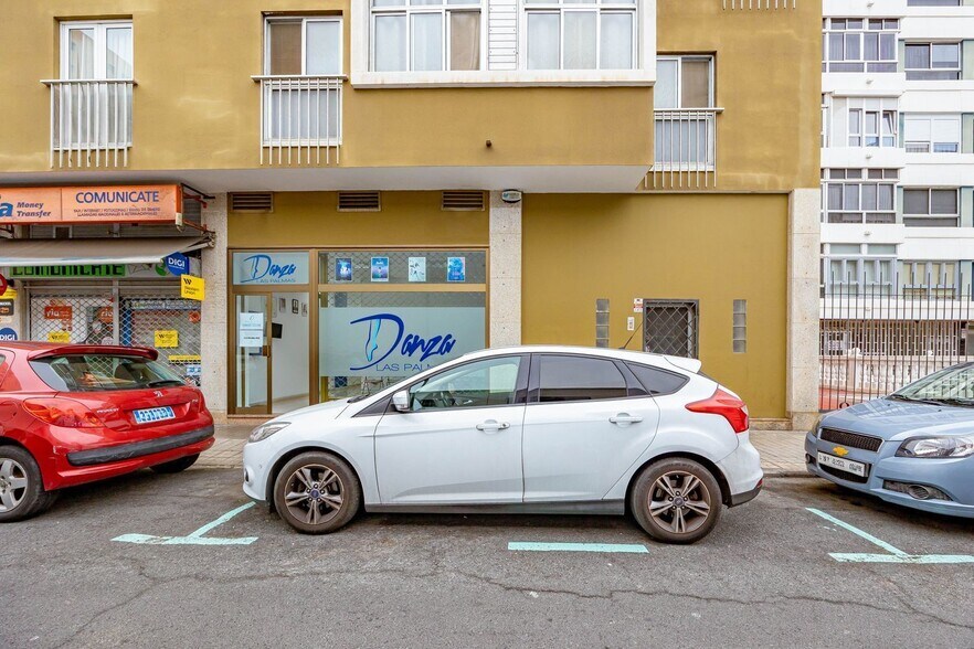 Calle Jesús Ferrer Jimeno, 14, Las Palmas de Gran Canaria, Las Palmas en venta - Foto del edificio - Imagen 3 de 37