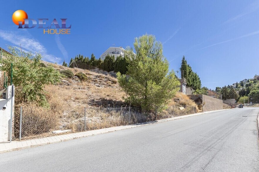 Calle Cueva del Olo, 143, La Zubia, Granada en venta - Vista aérea - Imagen 2 de 8