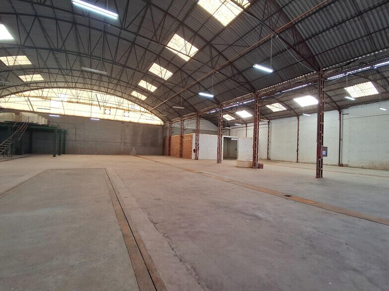 Nave en Algemesí, Valencia en venta - Foto del interior - Imagen 3 de 17