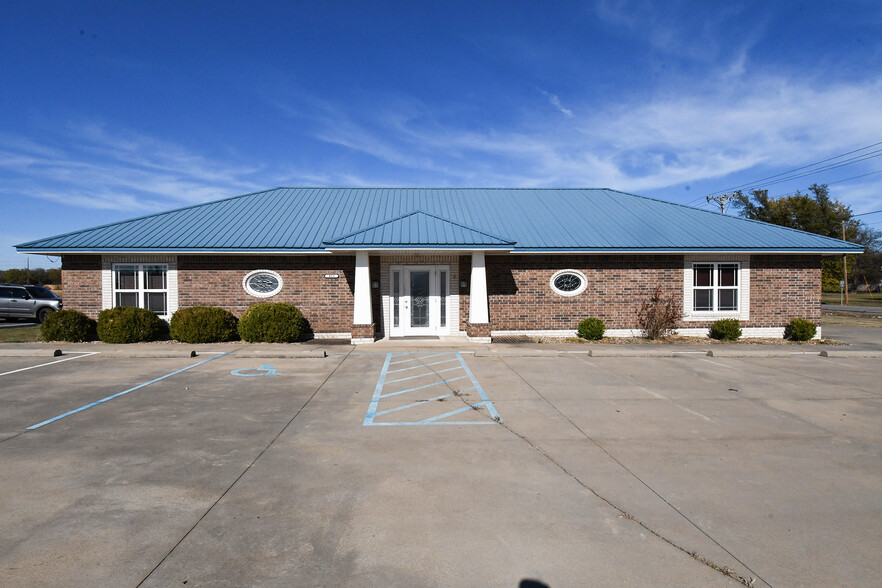 455 W Ruth Ave, Sallisaw, OK en venta - Foto principal - Imagen 1 de 28