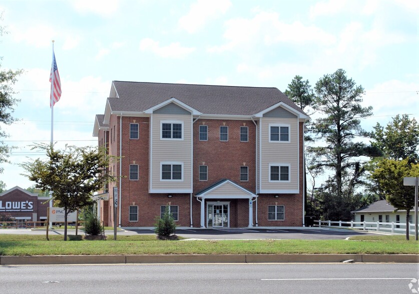 23077 Three Notch Rd, California, MD en alquiler - Foto del edificio - Imagen 2 de 15