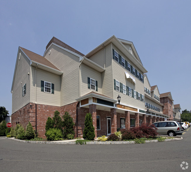 1073 Ringwood Ave, Haskell, NJ en alquiler - Foto del edificio - Imagen 1 de 12