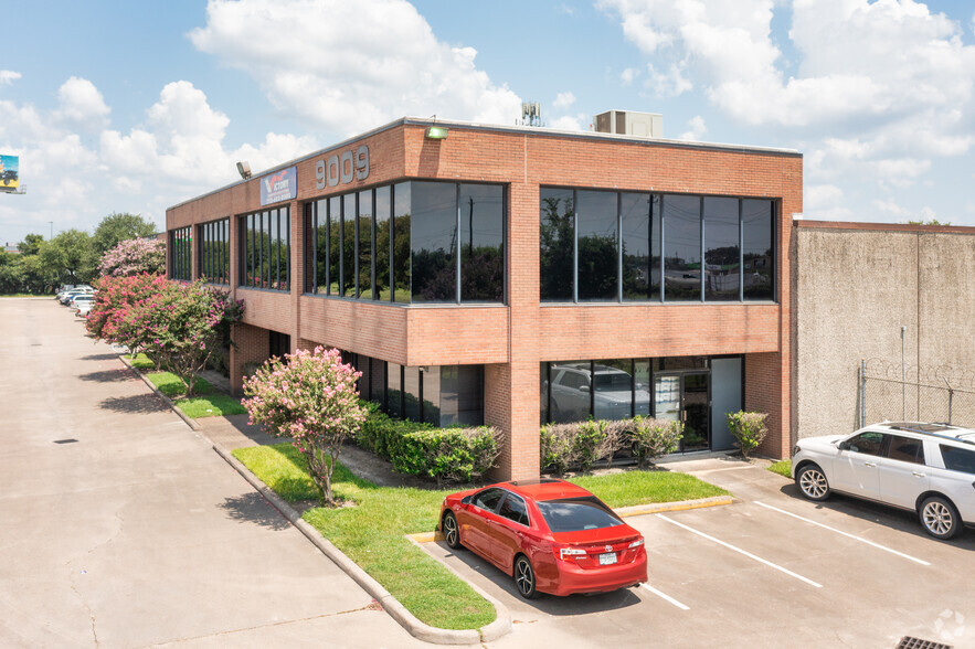 9009 North Loop E, Houston, TX en alquiler - Foto del edificio - Imagen 1 de 6