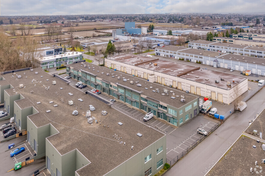 11980 Hammersmith Way, Richmond, BC en venta - Vista aérea - Imagen 2 de 4